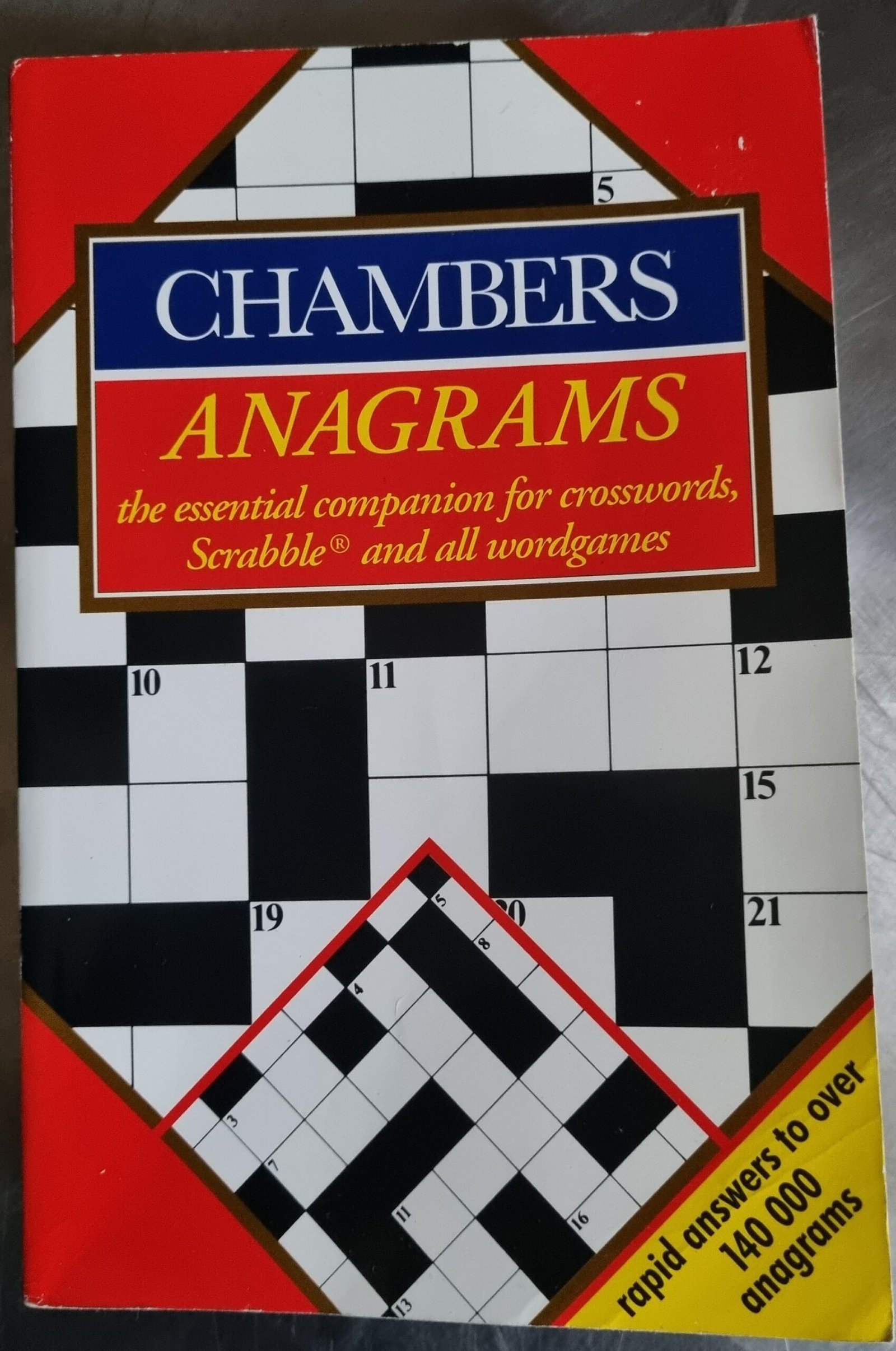 Chambers Anagrams: The Essential Companion for Crosswords, Scrabble and Wordgames